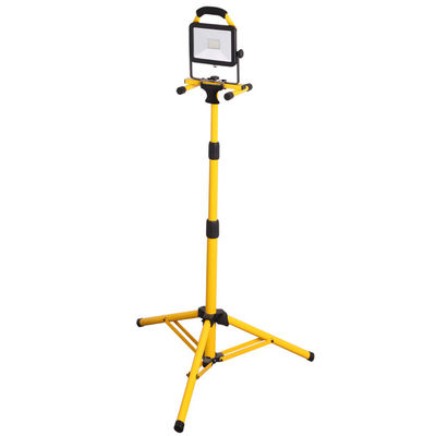 100LM/W Portable Rechargeable LED Work Light With Stand